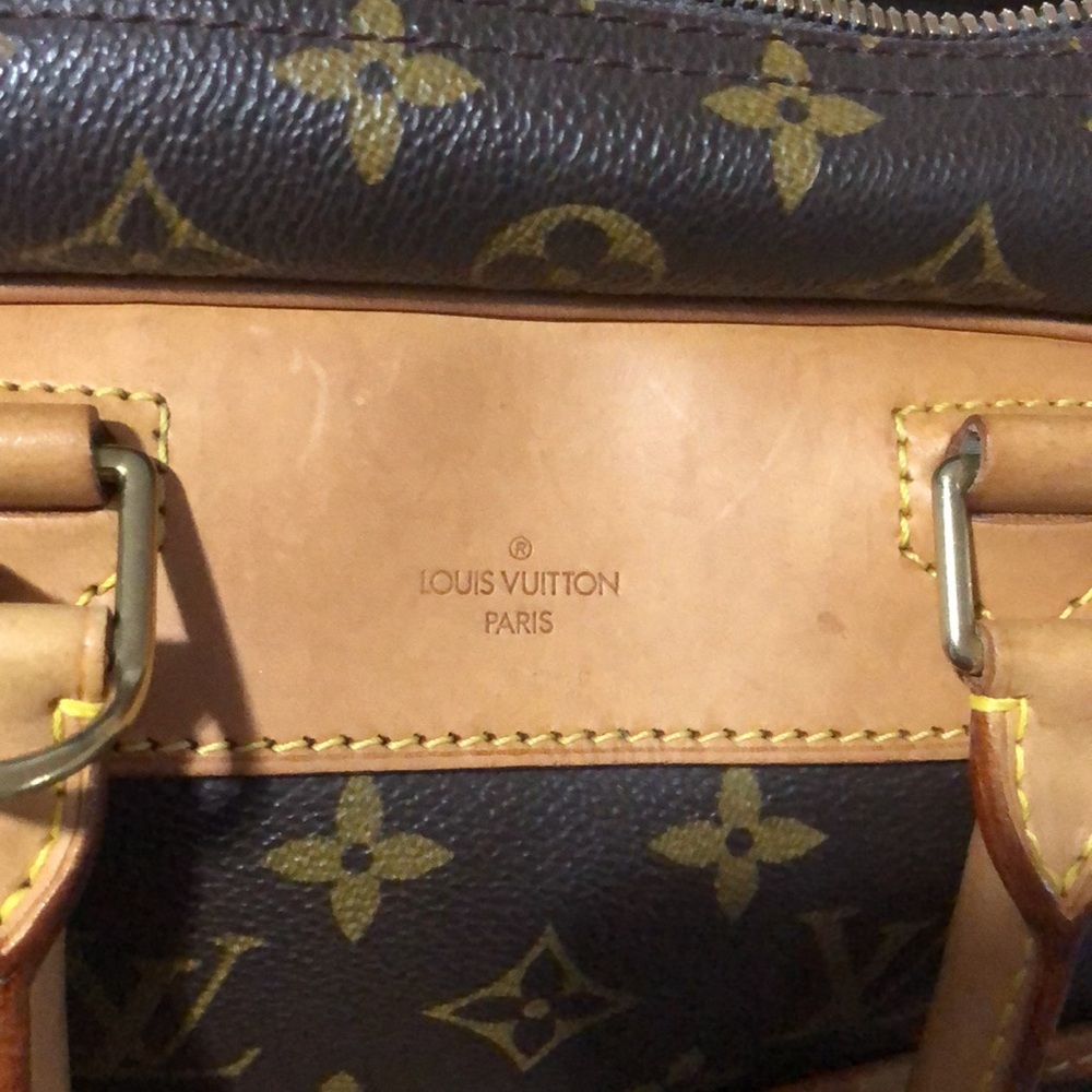 Louis Vuitton Deuville - Picture 15 of 17